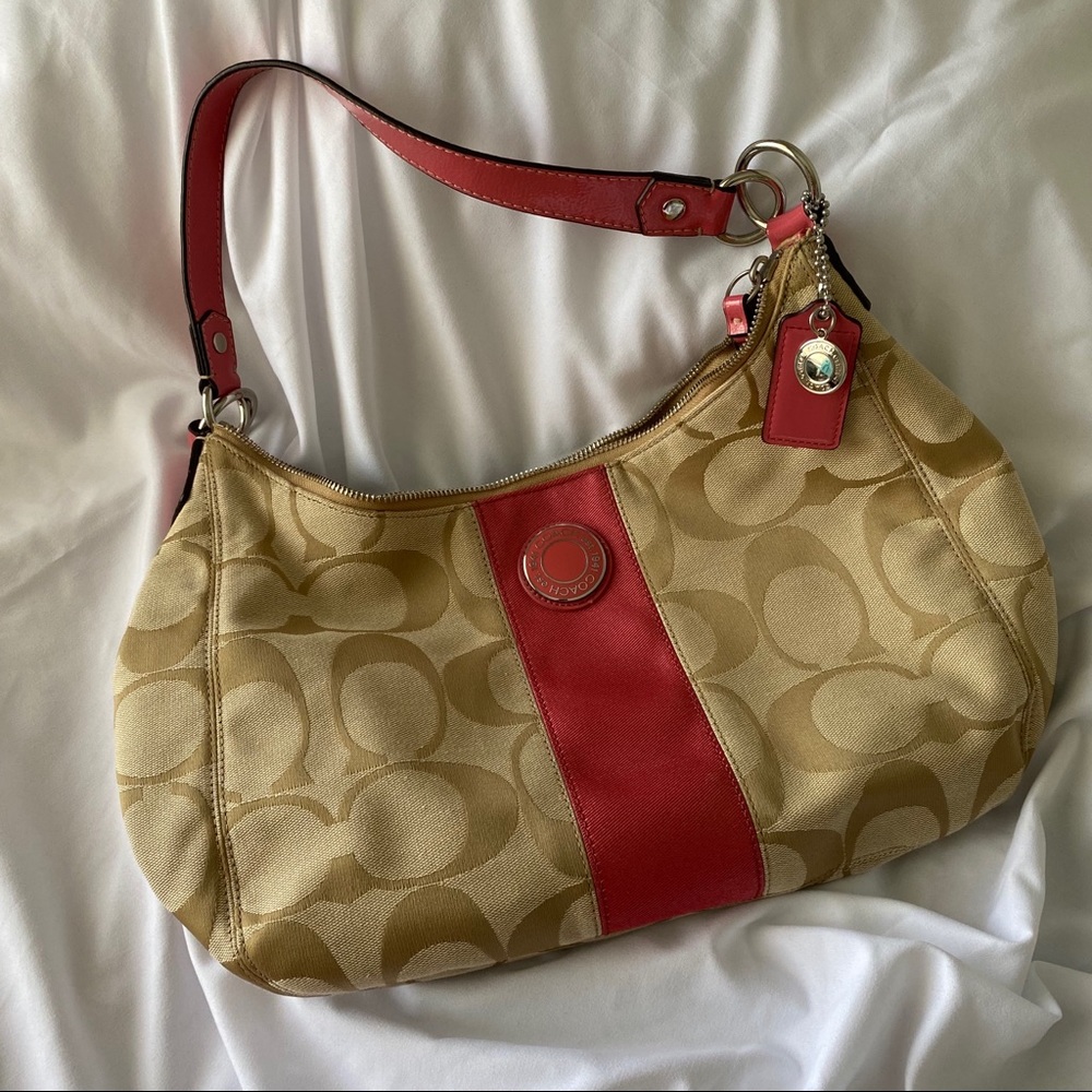 Coach Signature Logo Hobo Coral Beige Shoulder Bag Excellent Condition